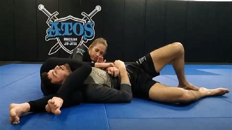 headscissor ko|Reverse headscissor knockout